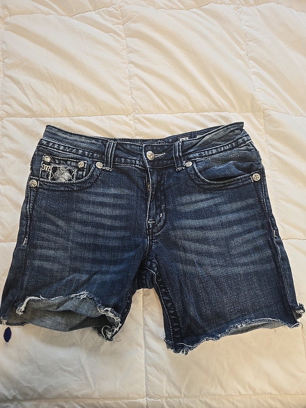 Women's Miss Me Boyfriend Capri JB6200P  Embellished Denim Capris - Size 27 Cut